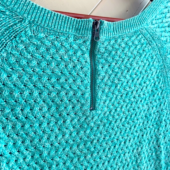 Sweater - Picture 3 of 4